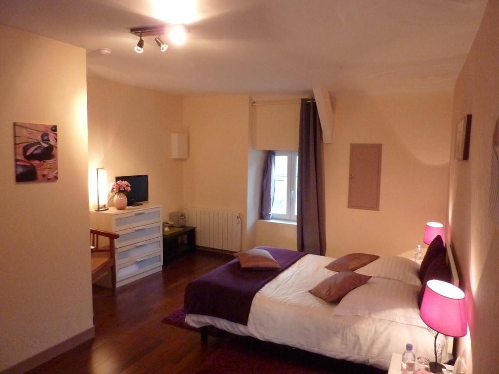 Maison D'Hotes Les Belles De Mai Pontorson Oda fotoğraf